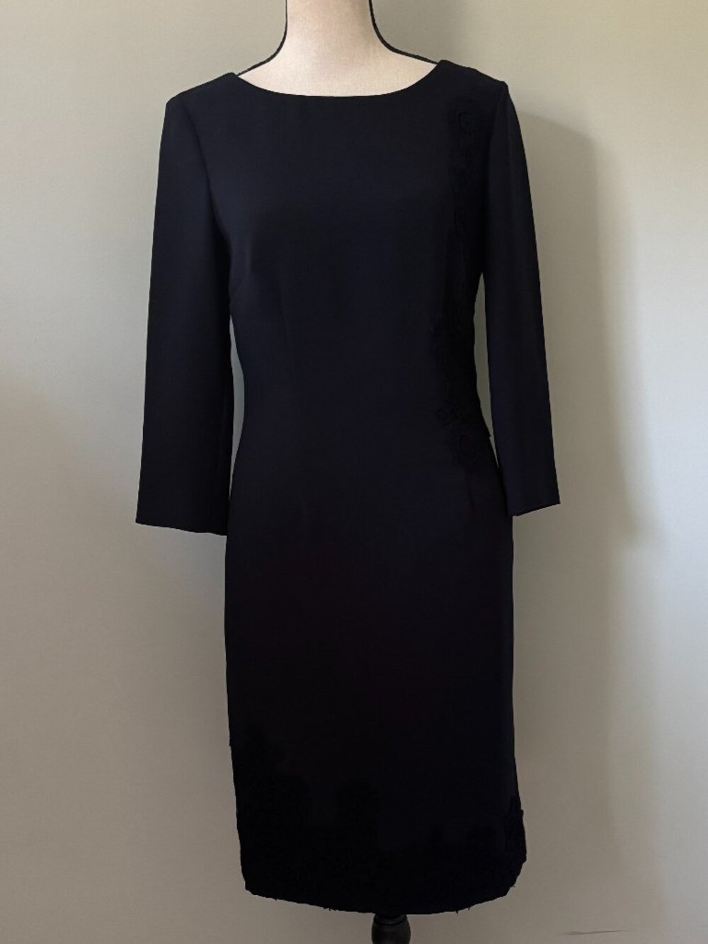 Philosophy di Alberta Ferretti Navy Lace Sheath Dress Size 4 Like New